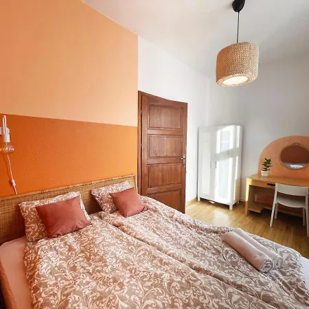 Bakcyl Atelier Art Workshops & Vintage Spot In Center - 4